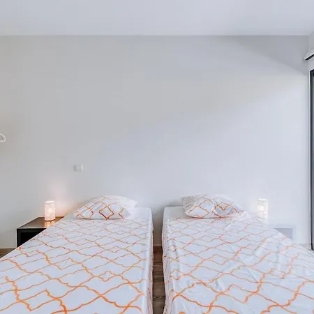 La Madérene With Pool By Madeira Island * Tabua (Madeira)