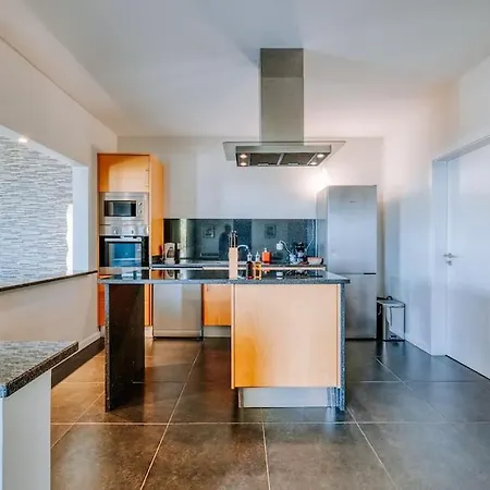 Сasa de vacaciones La Madérene With Pool By Madeira Island *