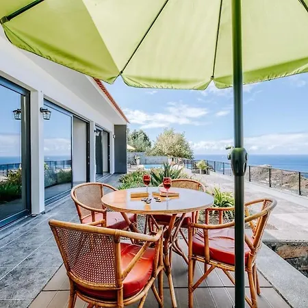 La Maderene With Pool By Madeira Island Tabua (Madeira)